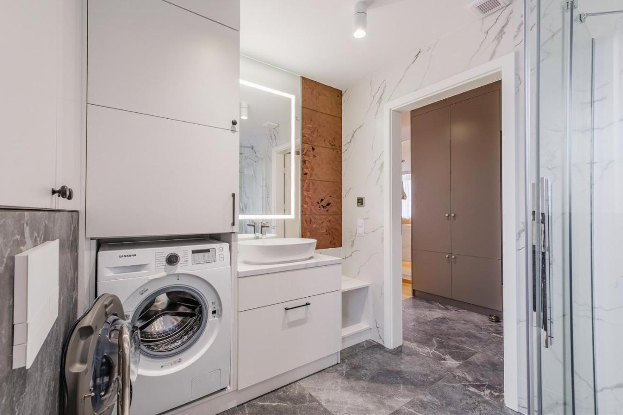 Florencja - Nowy Apartament W Centrum Miasta Z Klimatyzacja Oraz Zadaszonym Parkingiem W Cenie Nowy Targ Extérieur photo